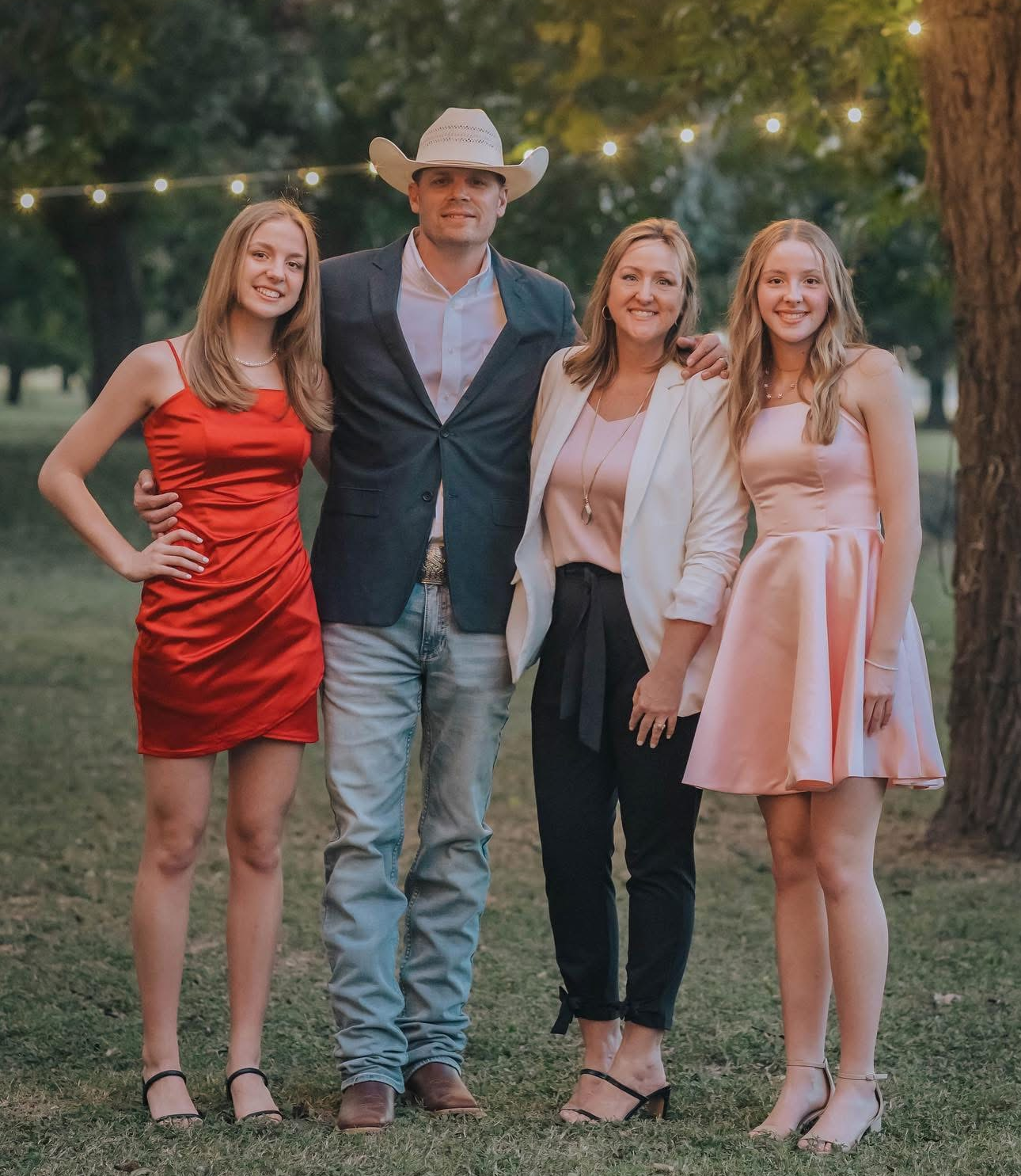 Joe Jarolik with his wife and two daughters